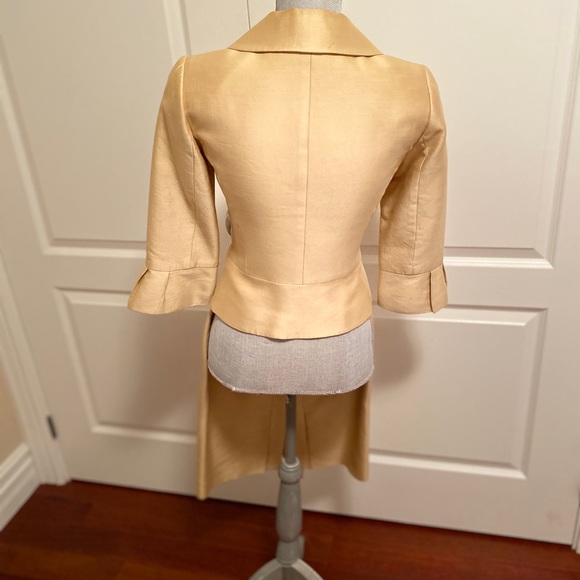 Tahari Gold Skirt Suit US 2 - Classy Wedding or Gala -Well cared for & loved - Picture 12 of 12